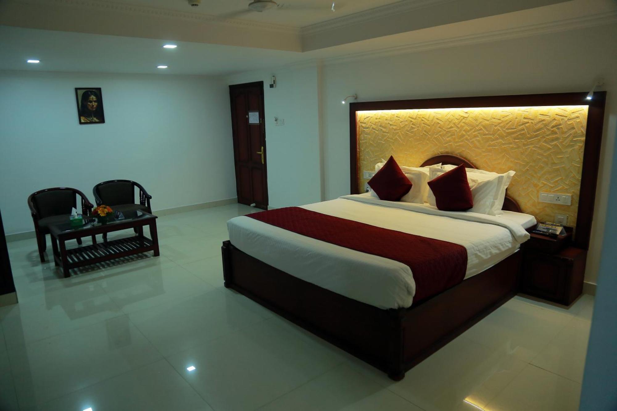 Hotel Savera Park Thrissur 외부 사진