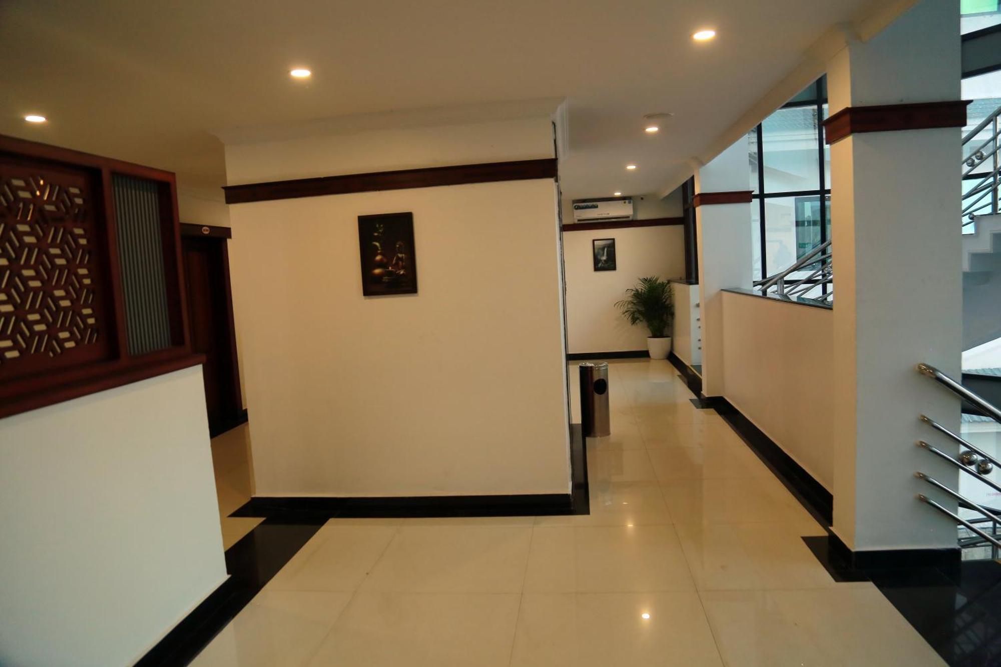 Hotel Savera Park Thrissur 외부 사진