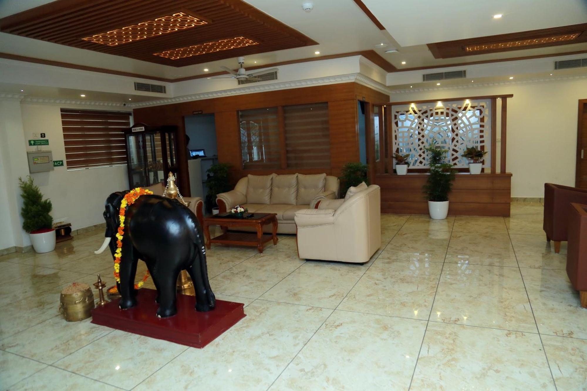 Hotel Savera Park Thrissur 외부 사진