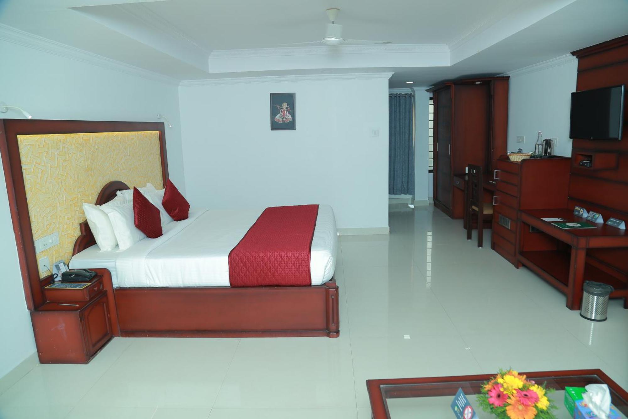 Hotel Savera Park Thrissur 외부 사진