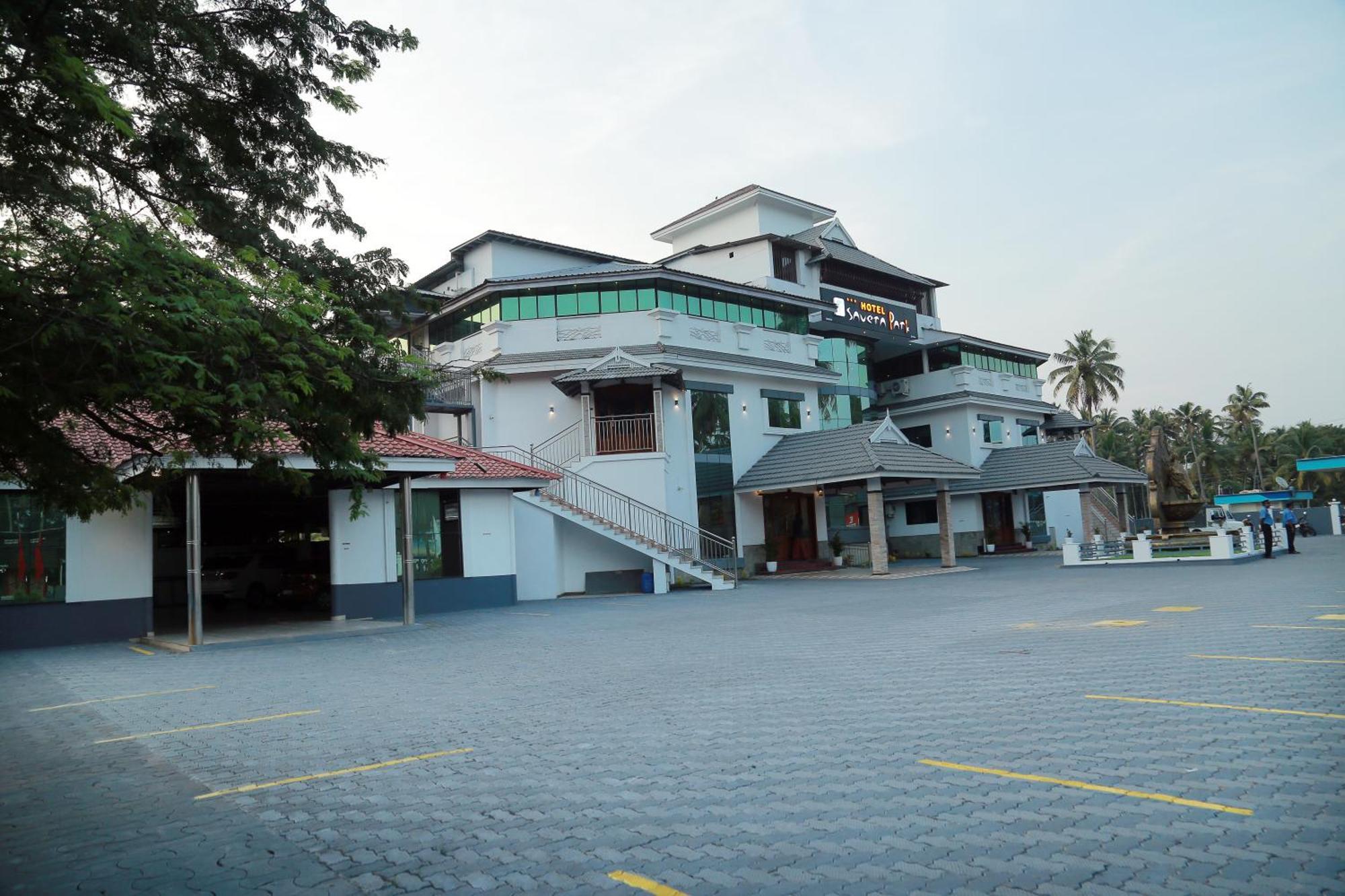 Hotel Savera Park Thrissur 외부 사진