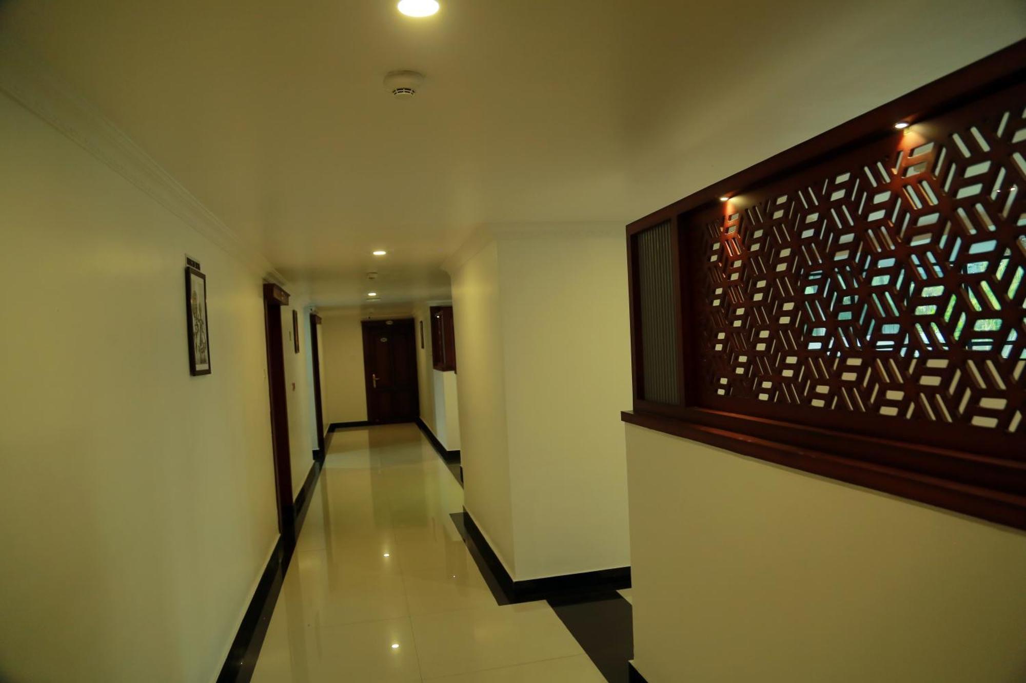 Hotel Savera Park Thrissur 외부 사진