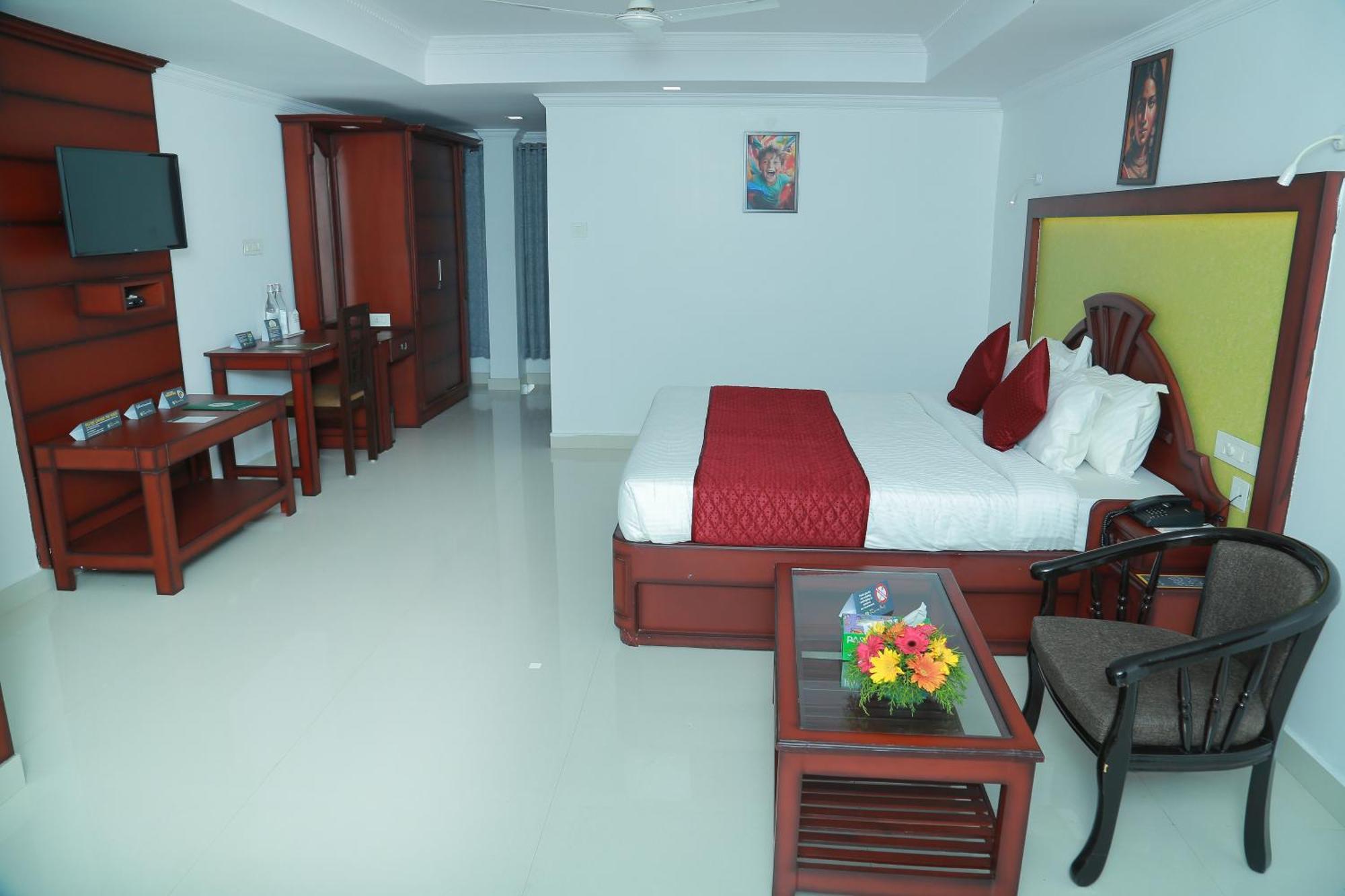 Hotel Savera Park Thrissur 외부 사진