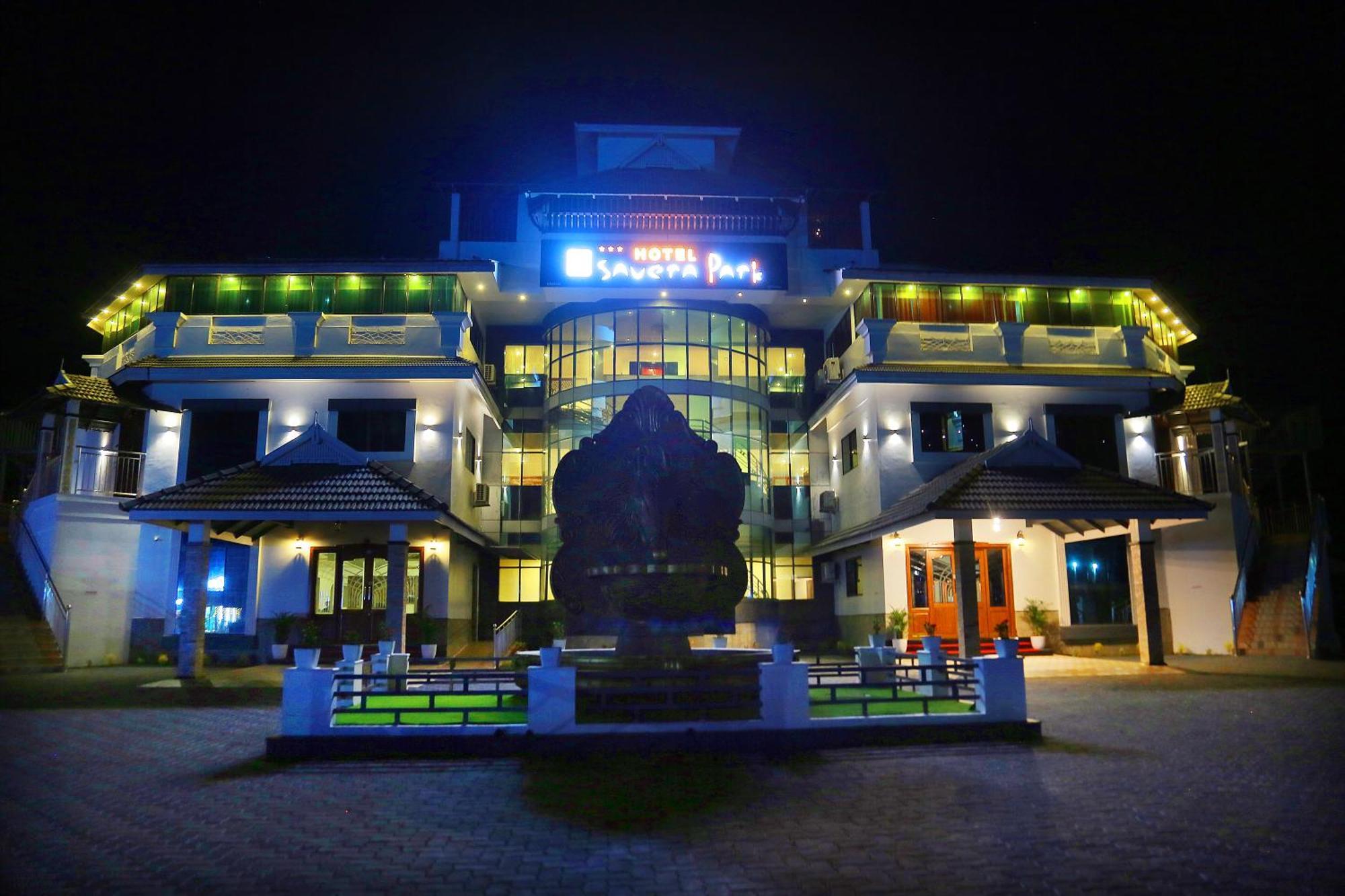 Hotel Savera Park Thrissur 외부 사진
